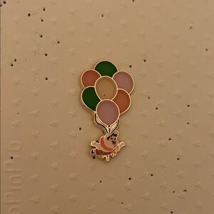 Russel pin Disney up